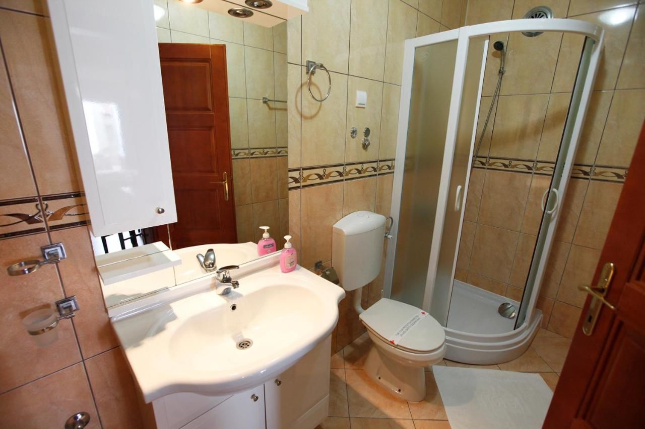 Апартаменты Apartments Baron Свети-Стефан-26