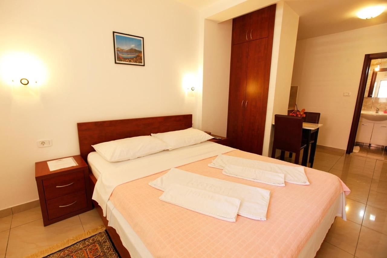 Апартаменты Apartments Baron Свети-Стефан-11