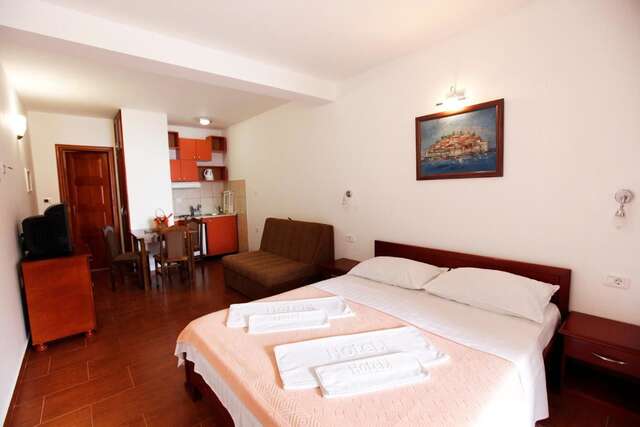 Апартаменты Apartments Baron Свети-Стефан-31