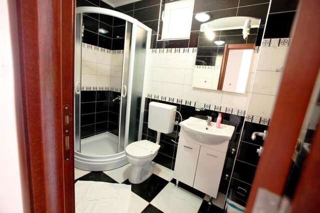 Апартаменты Apartments Baron Свети-Стефан-39