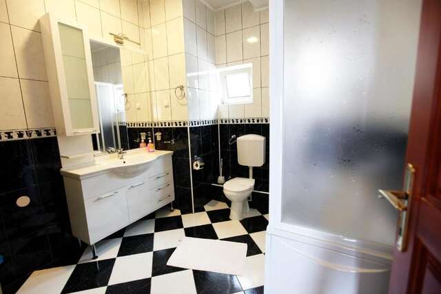 Апартаменты Apartments Baron Свети-Стефан-58