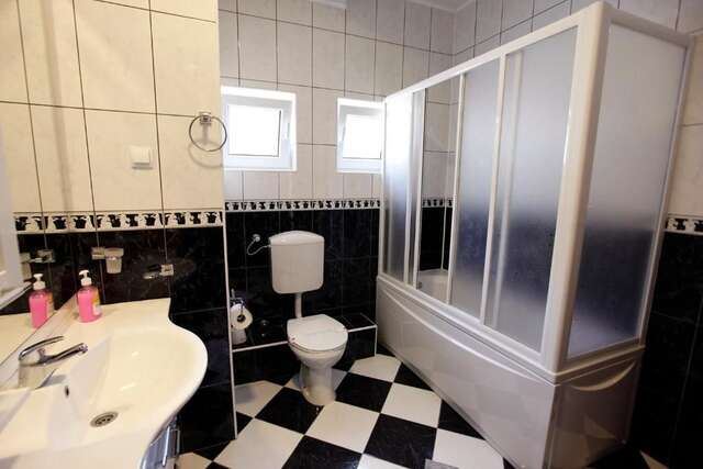 Апартаменты Apartments Baron Свети-Стефан-60